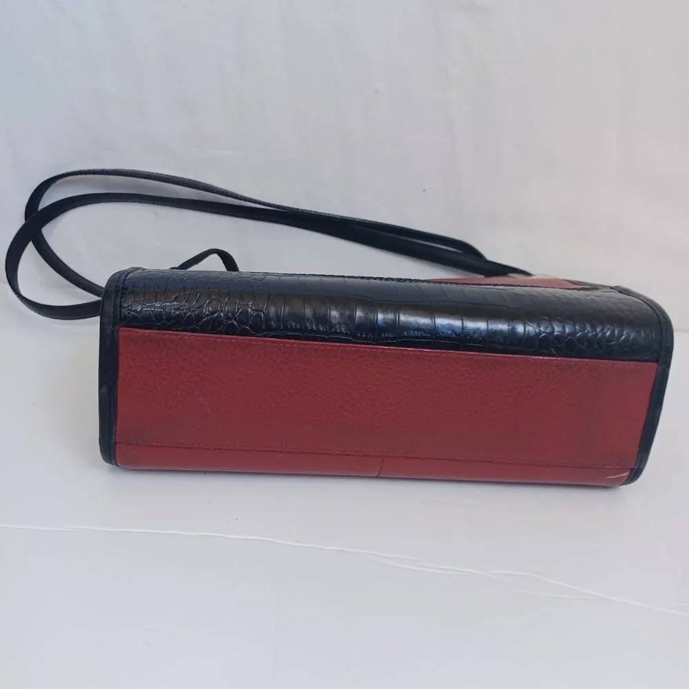 Brighton Bag Leather Shoulder Handbag Croc-Embossed Black‎ Maroon